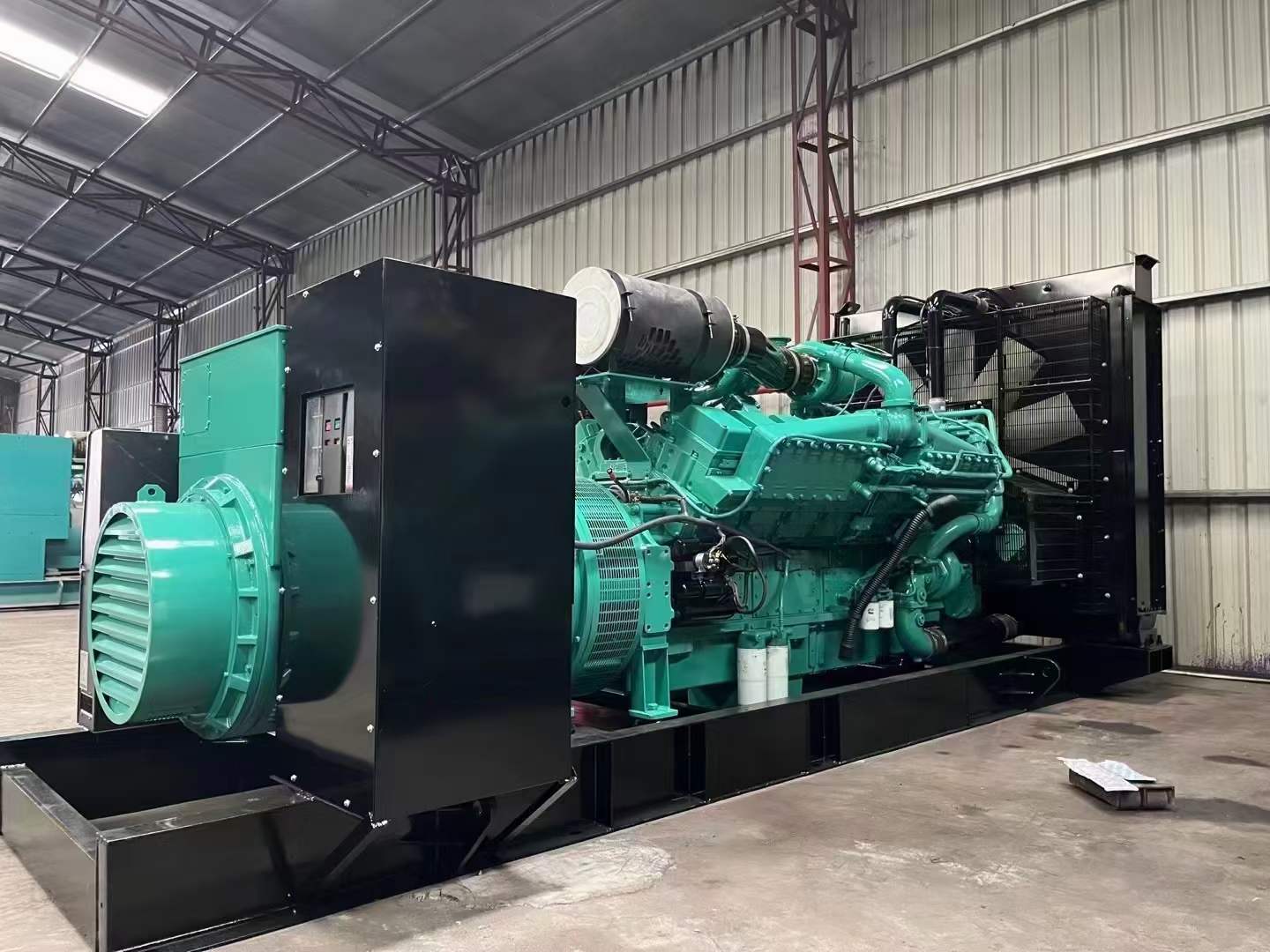 武陵如何降低 800kW 柴油发电机输出电流的波动？